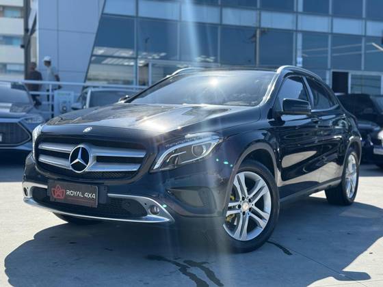 MERCEDES-BENZ GLA 200 1.6 CGI ENDURO 16V TURBO FLEX 4P AUTOMÁTICO